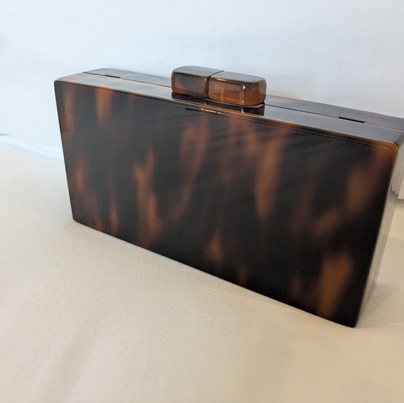 Sea Lily Tortoiseshell Clutch Bag - Picture 2 of 9